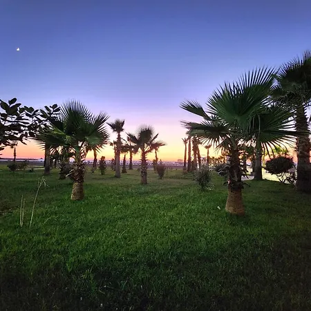 Seaside Bliss In Qerret Apartment