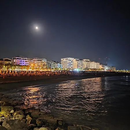 Seaside Bliss In Qerret شقة غوليم