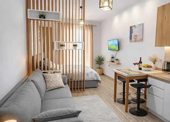 Seaside Bliss In Qerret